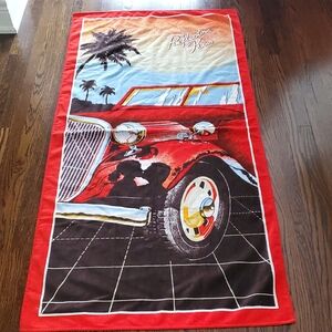 Retro Car Design Bath/Beach Towel - Red